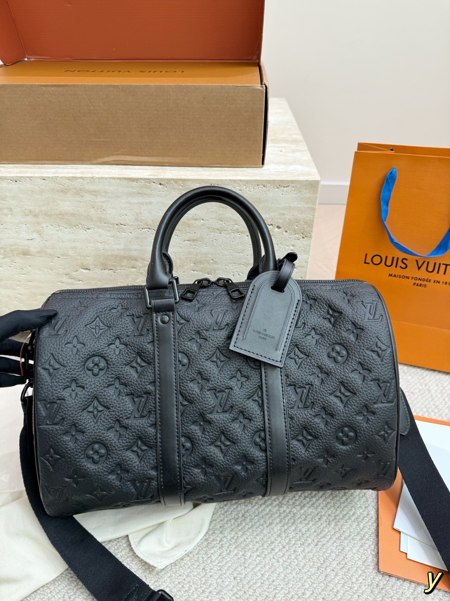 （Louis Vuitton）Keepall Bandoulière 35