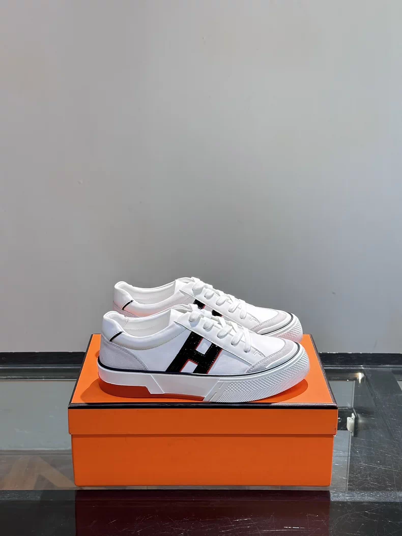 Hermès Deep sneakers.