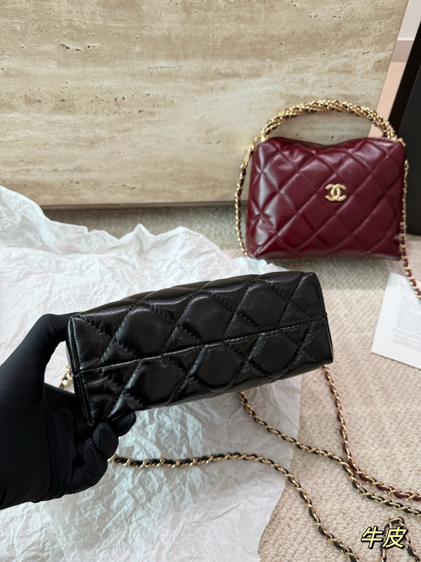 （Chanel）Mini Flap Bag With Top Handle