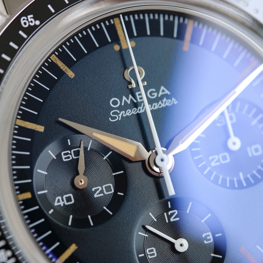 (OMEGA) A special timepiece from the Speedmaster collection