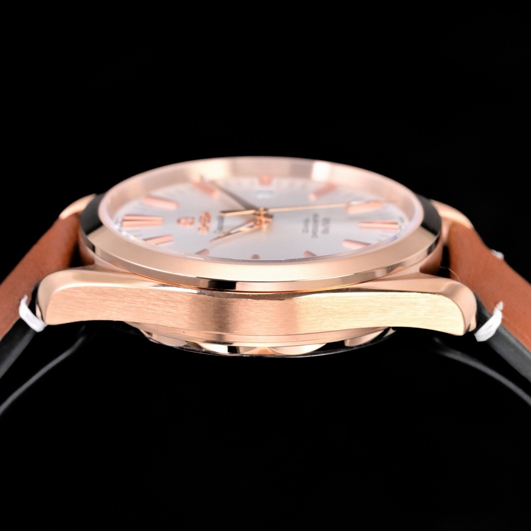 (OMEGA) Seamaster Aqua Terra 150-Meter Co-Axial Chronometer.