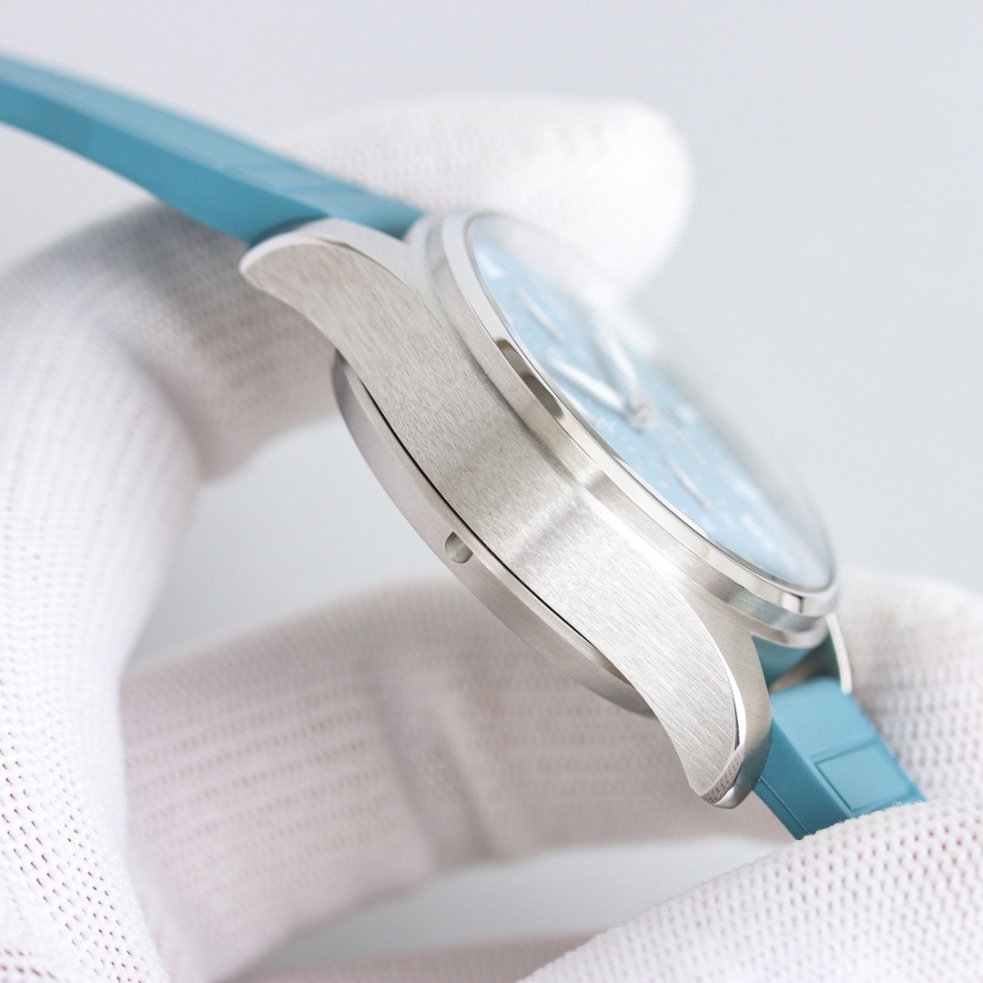 (IWC) Pilot’s Chronograph 41 “Top Gun Miramar” Special Edition