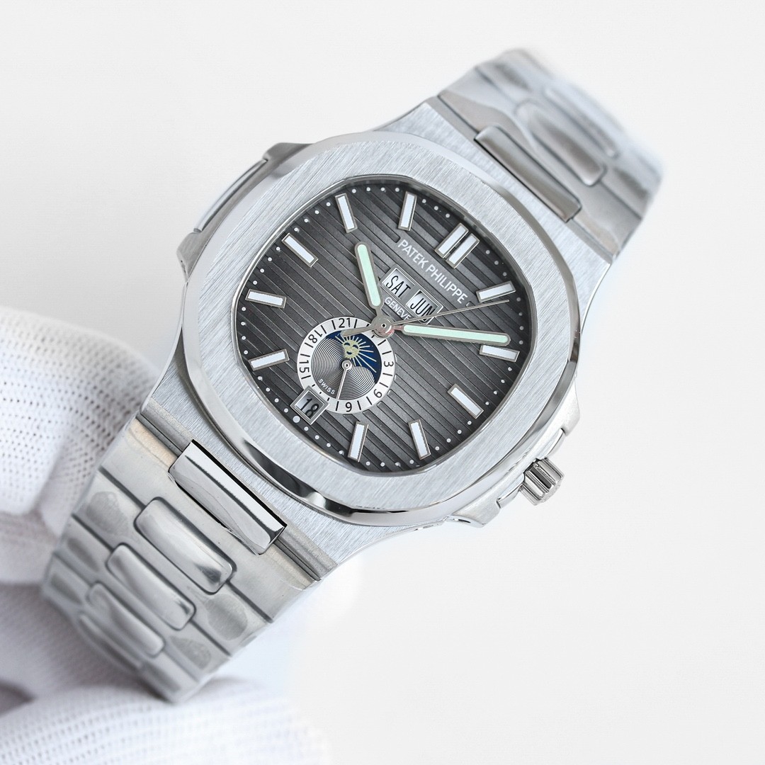 (Patek Philippe) Nautilus Annual Calendar Watch