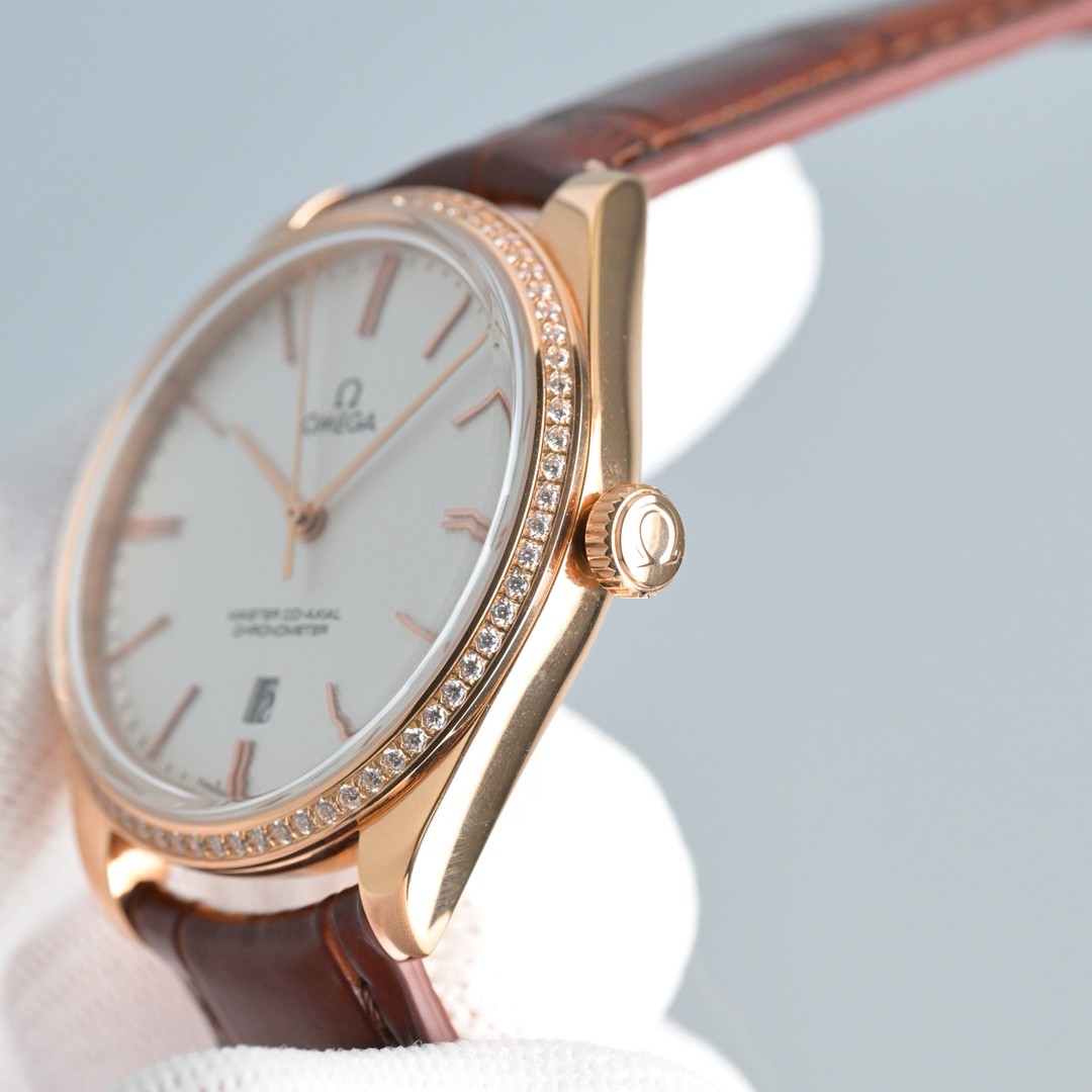 (OMEGA) De Ville Trésor Watch