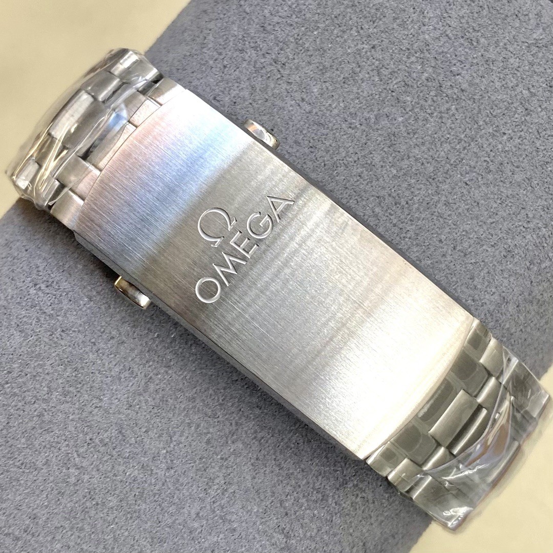 (OMEGA)  Seamaster Diver 300M