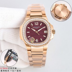 (Patek Philippe) Nautilus Collection Women's Watches