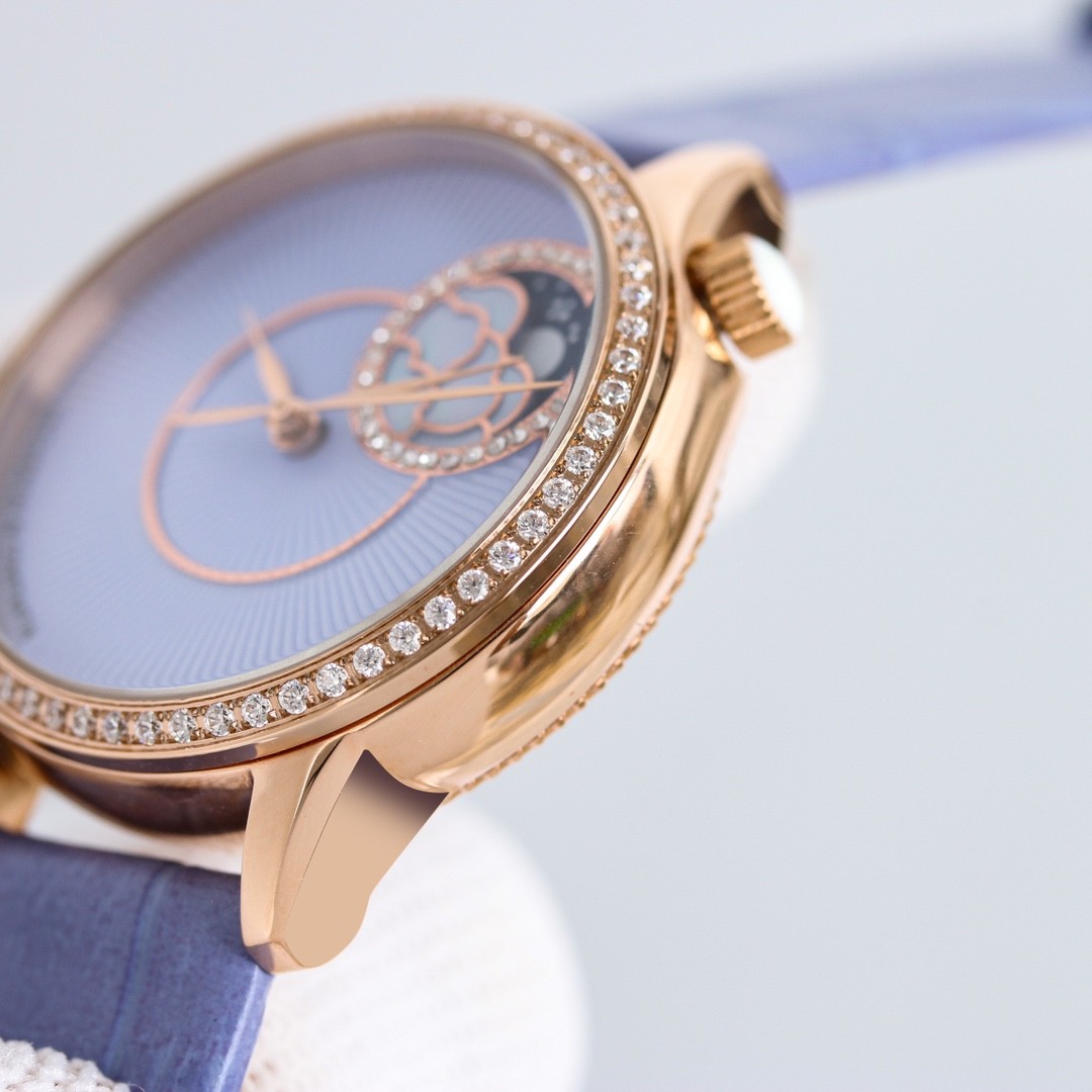 (Vacheron Constantin)’s Égérie “The Pleats of Time” concept watch.