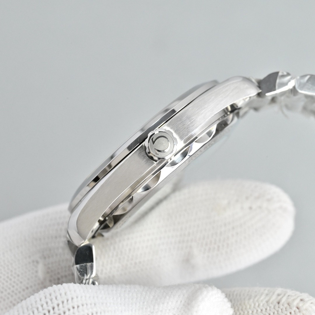 (OMEGA) Seamaster Railmaster