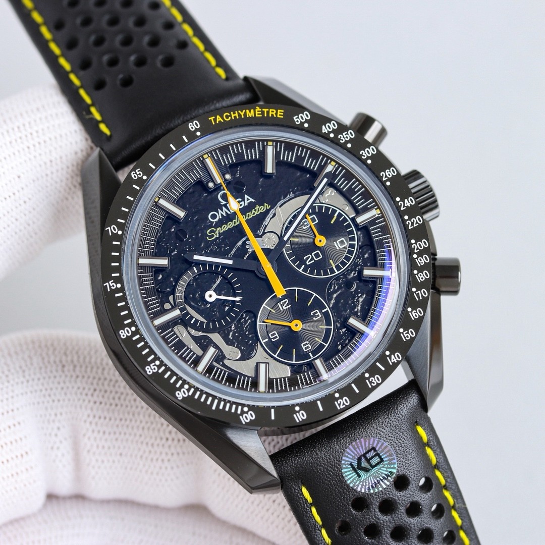 (OMEGA)（Speedmaster) Dark Side of the Moon