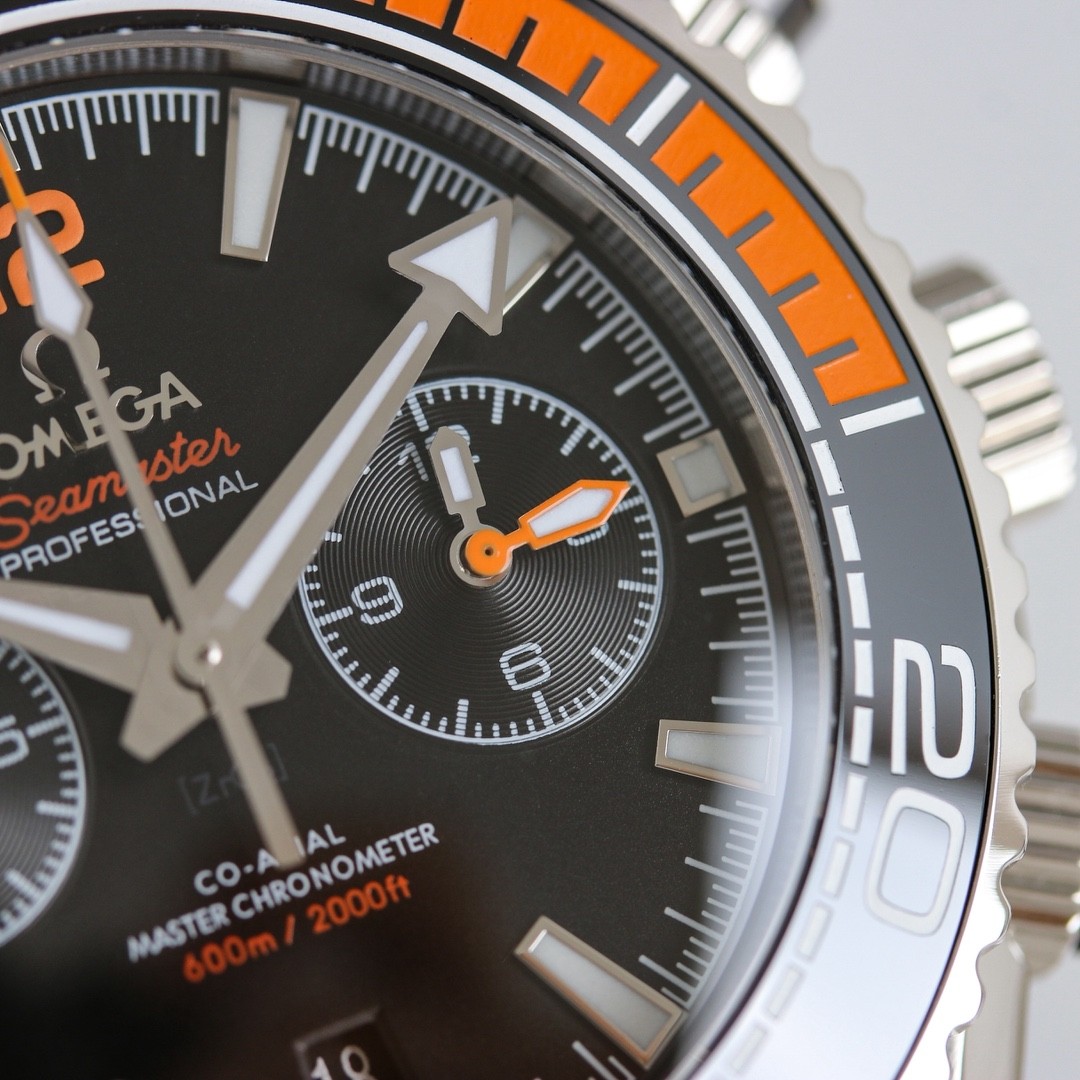 (OMEGA) Seamaster Planet Ocean 600M “Deep Black” Chronograph