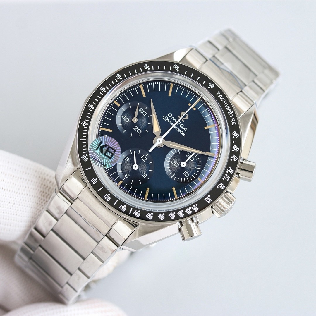 (OMEGA) A special timepiece from the Speedmaster collection