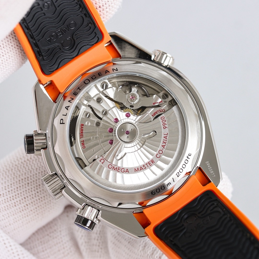 (OMEGA) Seamaster Planet Ocean 600M “Deep Black” Chronograph