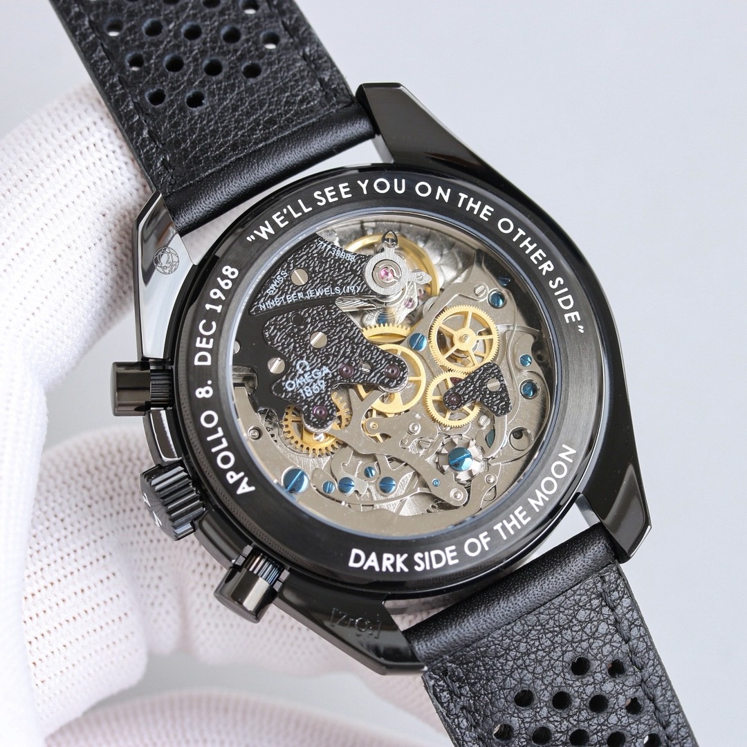 (OMEGA)（Speedmaster) Dark Side of the Moon