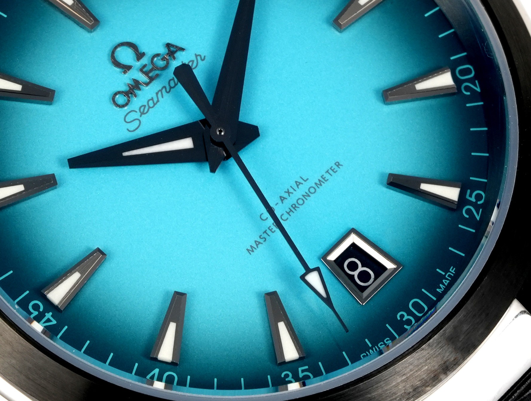 Omega Seamaster Aqua Terra 150m “Summer Blue” Gradient Blue Replica Watch.